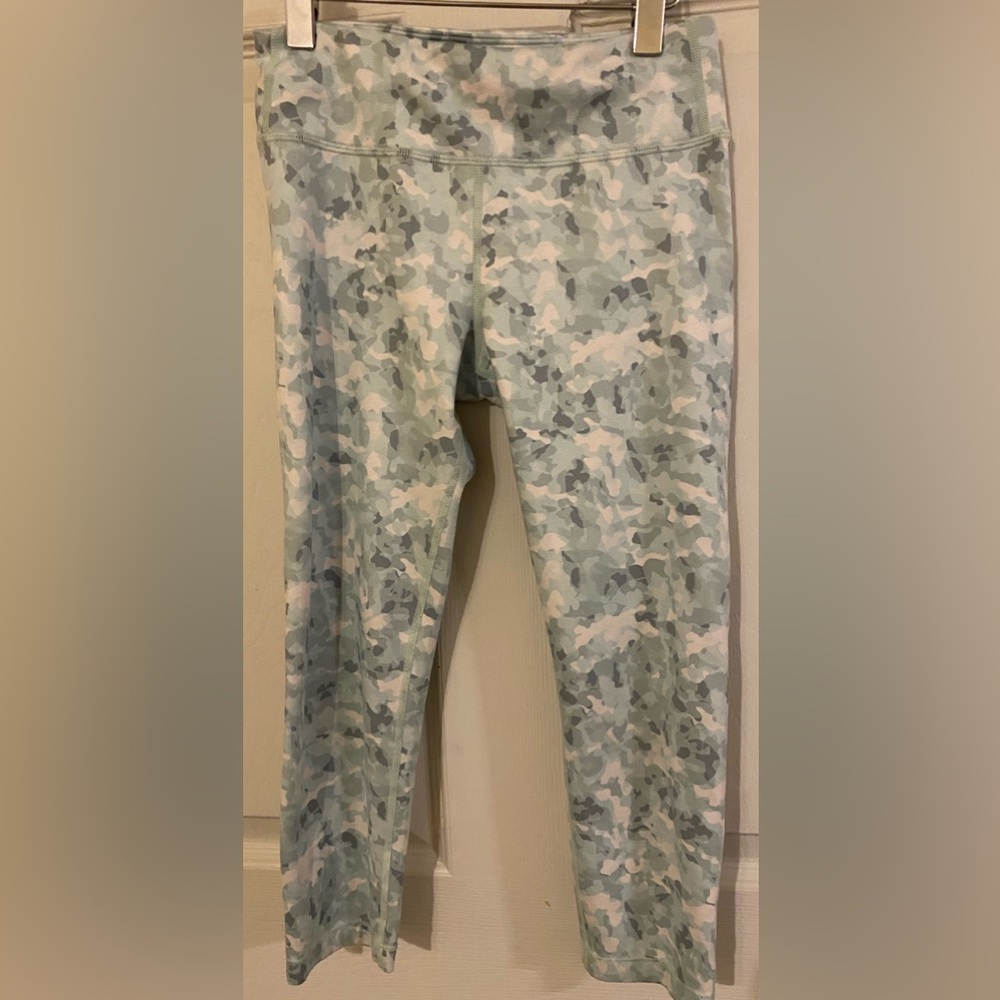 Athleta Girl Chit Chat Tight
Size L12